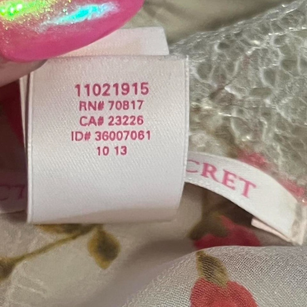 RARE 2013 Vintage Victoria’s Secret Chiffon Rosebud Print Slip - Picture 8 of 8